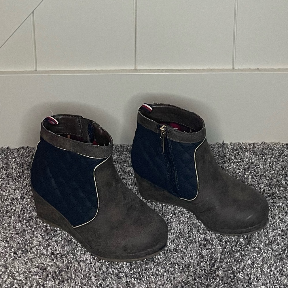 Tommy Hilfiger Quilted Wedge Boots
